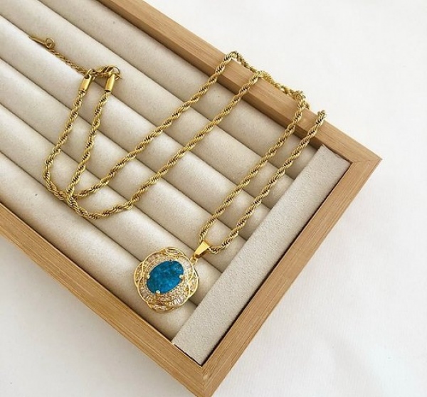 SEA SPARKLE Kolye